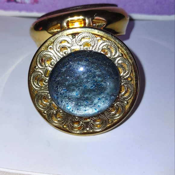 Vintage Gold Hinged Pill Box Case - Picture 8 of 14